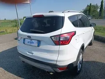 Usata Ford Kuga Titanium 150 CV (110 kW) 2018 Bianco SUV