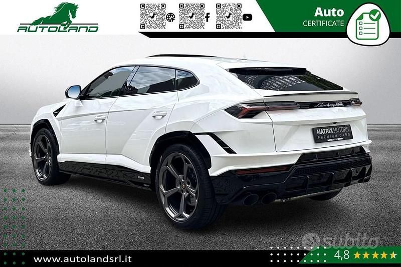 Usata Lamborghini Urus 666 CV (489 kW) 2024 Bianco metallizzato SUV