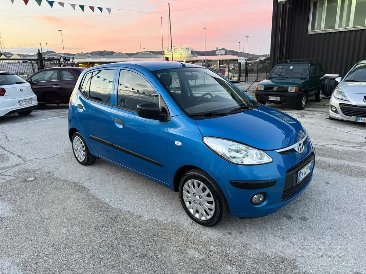 Usata Hyundai i10 Active 64 CV (47 kW) 2010 Bluazzurro Utilitaria