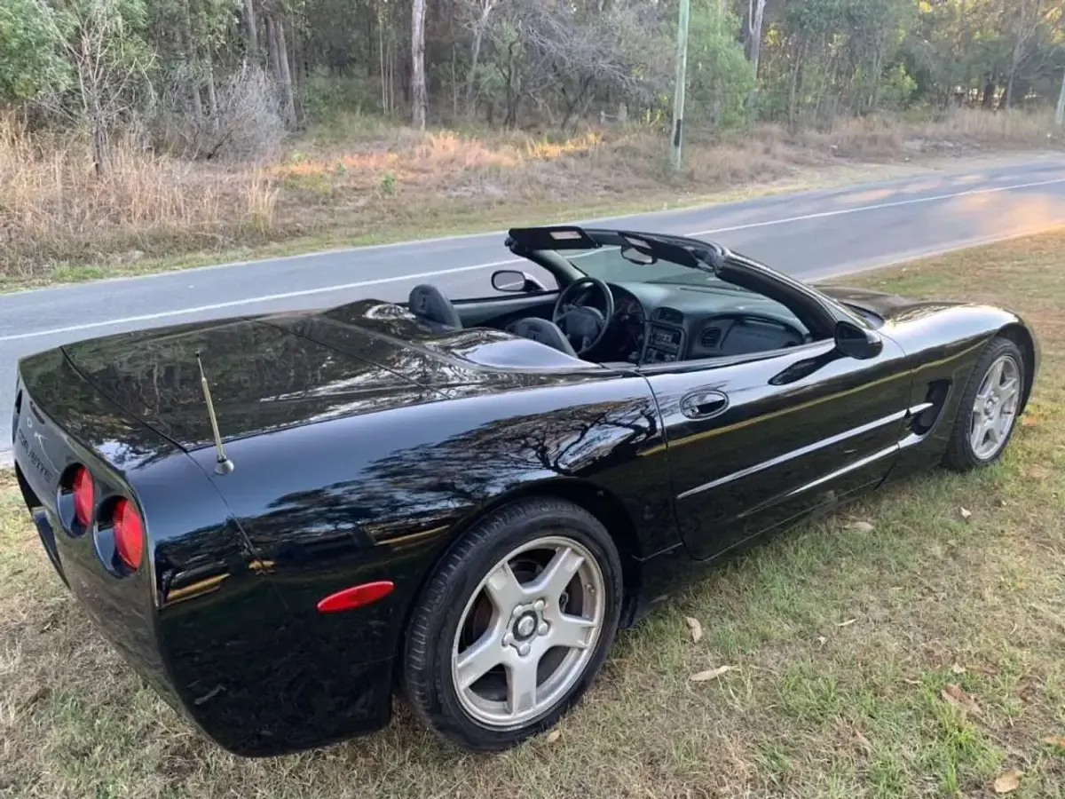 Usata Chevrolet Corvette C5 SE 344 CV (253 kW) 1998 Nero pastello Coupé