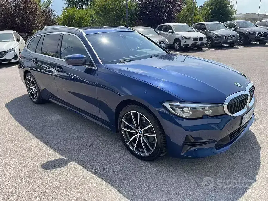 Usata BMW 318 Sport Line 150 CV (110 kW) 2020 Blu Station wagon