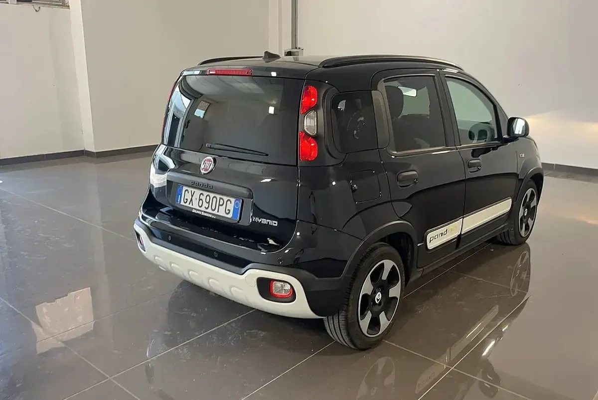 Usata Fiat Panda Cross Cross 70 CV (51 kW) 2025 601nero cinema pastello Utilitaria