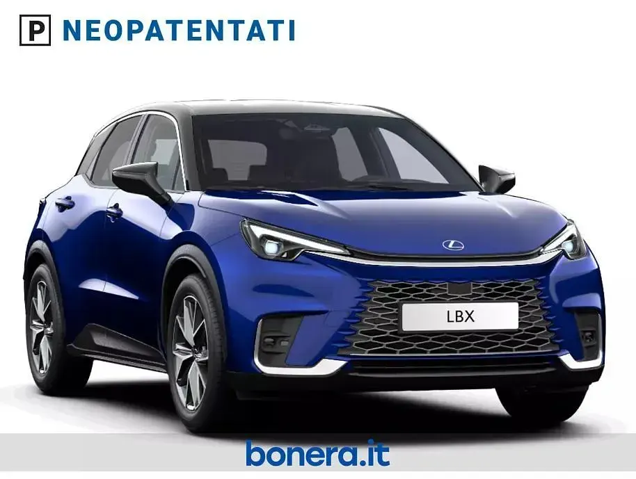 Nuova Lexus LBX 136 CV (100 kW) 2026 Blu SUV
