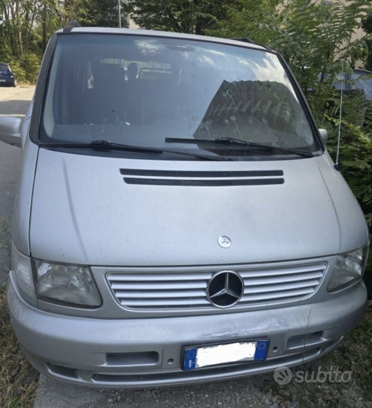 Usata Mercedes Vito 122 CV (89 kW) 2004 Grigio Furgone