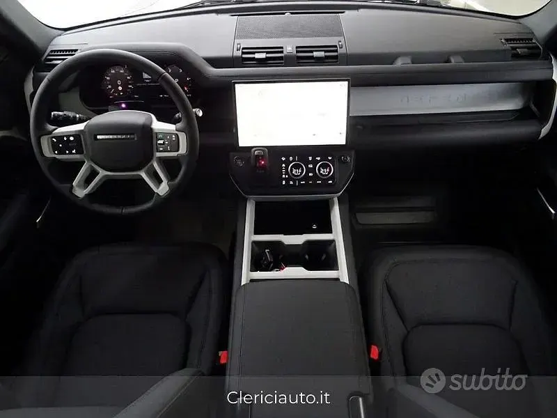Nuova Land Rover Defender S 200 CV (147 kW) 2026 Grigio SUV