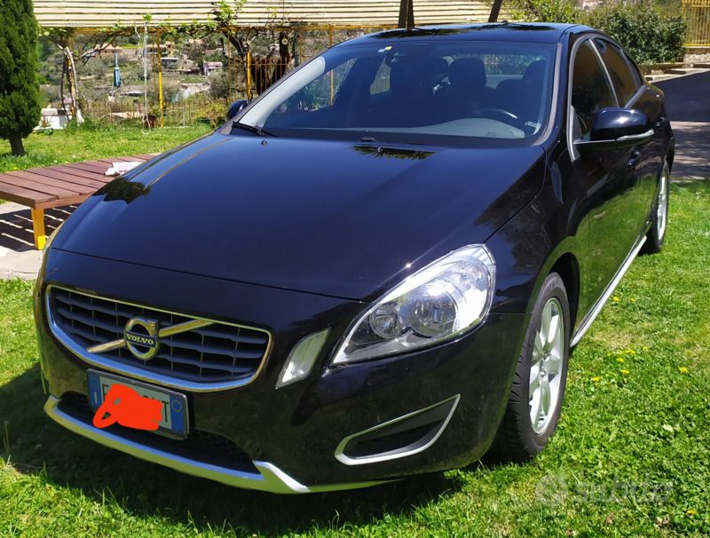 Usata Volvo S60 Kinetic 203 CV (149 kW) 2011 Nero Berlina