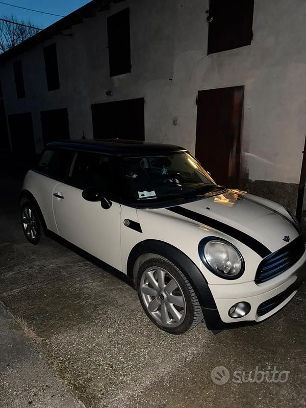 Usata Mini Cooper D Pepper 109 CV (80 kW) 2009 Utilitaria