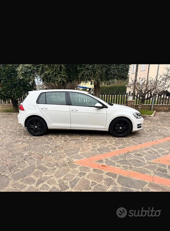 Usata VW Golf VII 110 CV (80 kW) 2014 Bianco Berlina