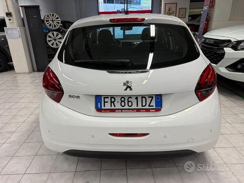 Usata Peugeot 208 Active 82 CV (60 kW) 2018 Bianco Utilitaria