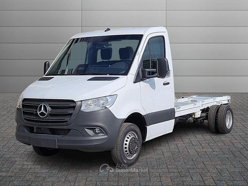 Bianco Nuova 2025 Mercedes Sprinter Furgone | 42.100 € (Buon prezzo) - Immagine 1/4