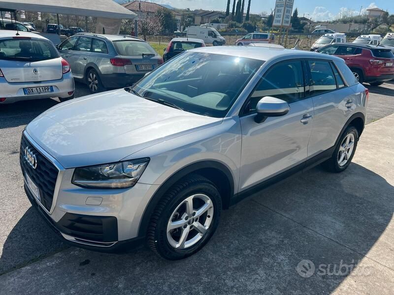 Usata Audi Q2 Business 150 CV (110 kW) 2018 Argento SUV