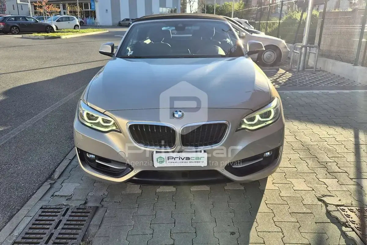 Usata BMW 218 Sport Line 136 CV (100 kW) 2016 Grigio Cabrio