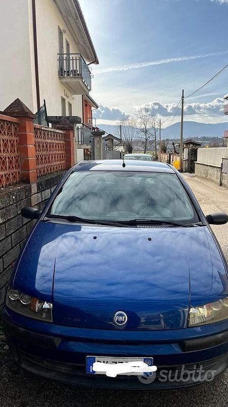 Usata Fiat Punto 2000 Blu Berlina