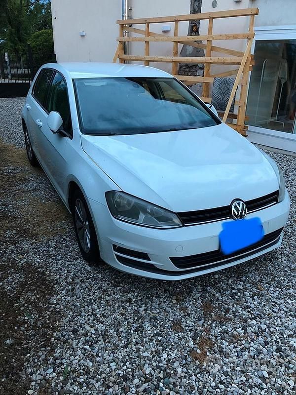 Usata VW Golf VII Comfortline 105 CV (77 kW) 2013 Bianco Berlina