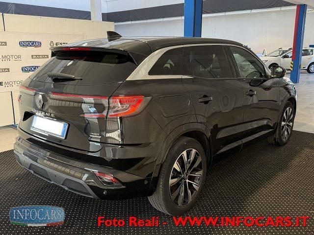Usata Renault Austral Techno 200 CV (147 kW) 2023 Nero metallizzato SUV