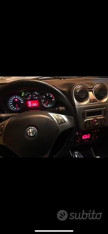 Usata Alfa Romeo MiTo 95 CV (69 kW) 2010 Nero Utilitaria