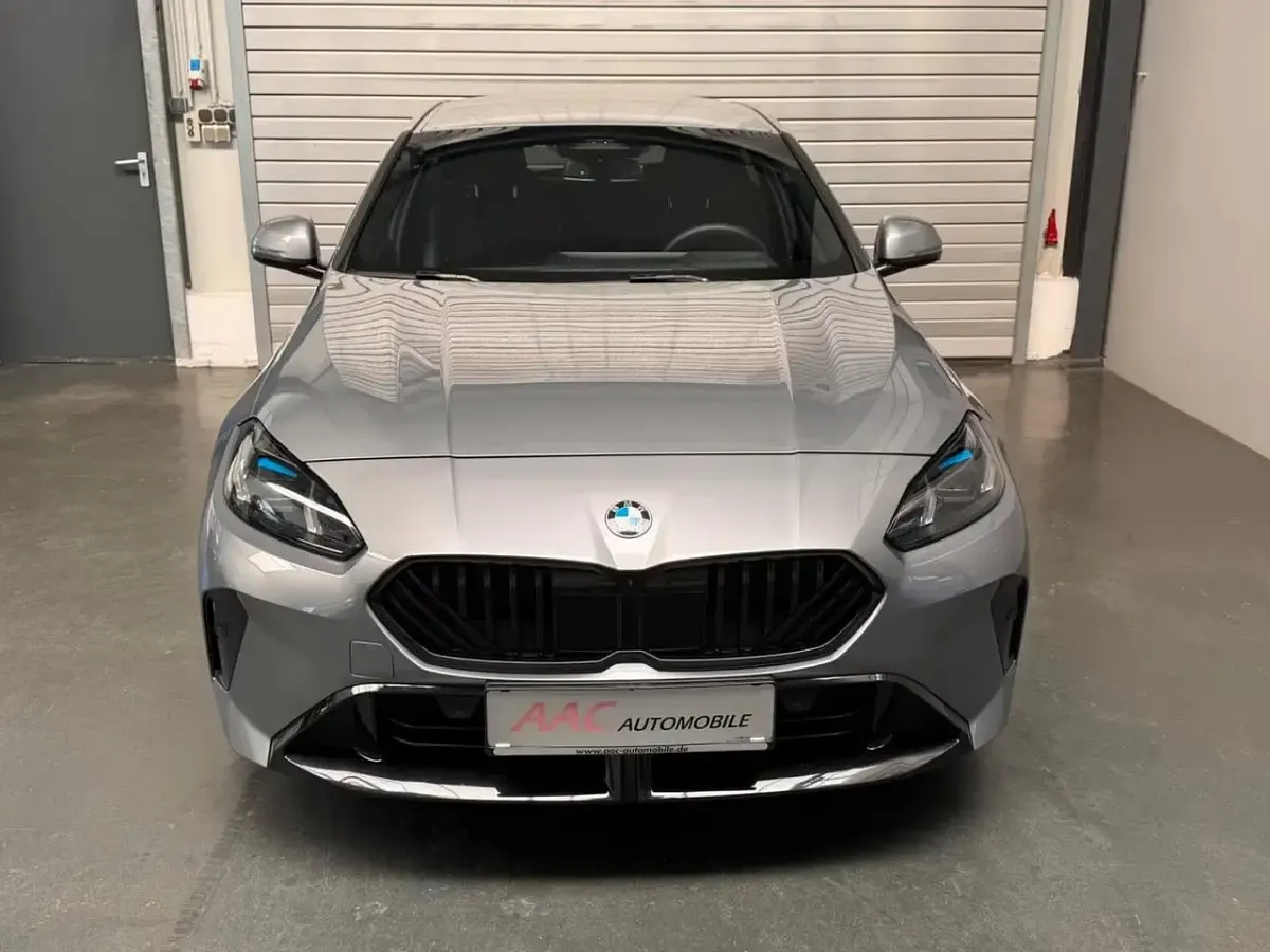 Usata BMW 120 M Sport 169 CV (124 kW) 2025 Grigio Utilitaria