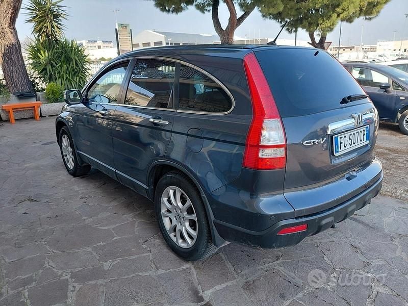 Usata Honda CR-V Executive 140 CV (102 kW) 2007 Grigio SUV