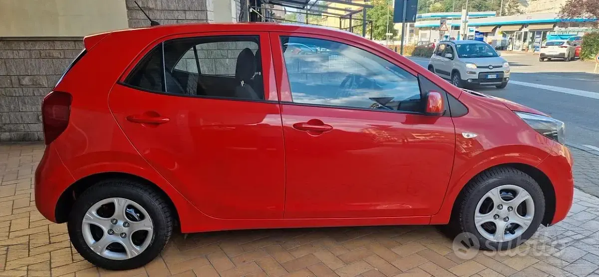 Usata Kia Picanto Edition 7 67 CV (49 kW) 2018 Rosso Utilitaria