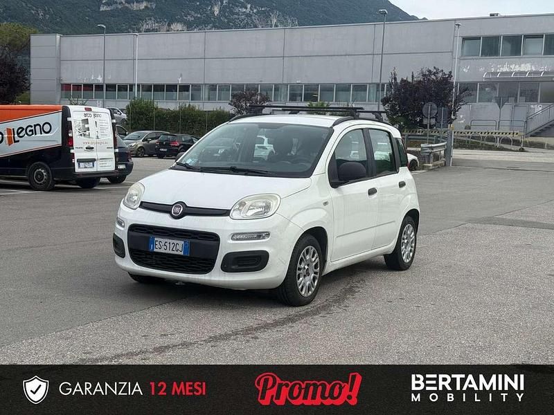 Bianco Usata 2013 Fiat Panda Lounge Due volumi | 6400 € (Buon prezzo) - Immagine 1/4