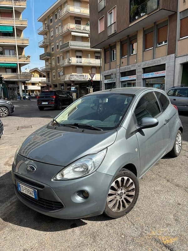 Usata Ford Ka 69 CV (50 kW) 2010 Grigio Utilitaria
