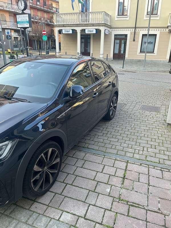Begagnad VW Taigo R-line 150 HK (110 kW) 2023 Svart SUV