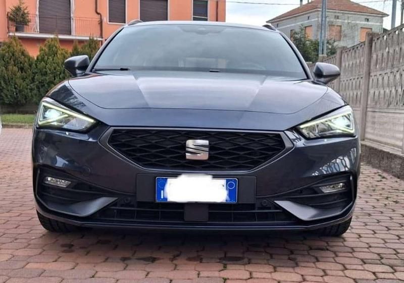 Usata Seat Leon FR 150 CV (110 kW) 2022 Grigio Station wagon