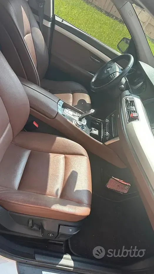 Usata BMW 530 245 CV (180 kW) 2011 Bianco Berlina