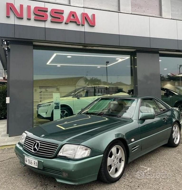 Usata Mercedes SL320 231 CV (169 kW) 1993 Verde Cabrio