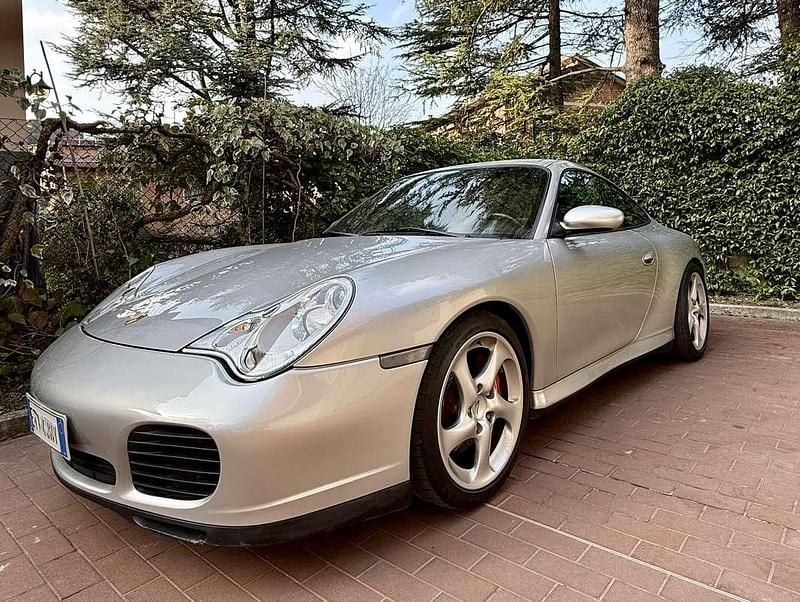 Usata Porsche 911 Carrera 4S 320 CV (235 kW) 2002 Argento Coupé