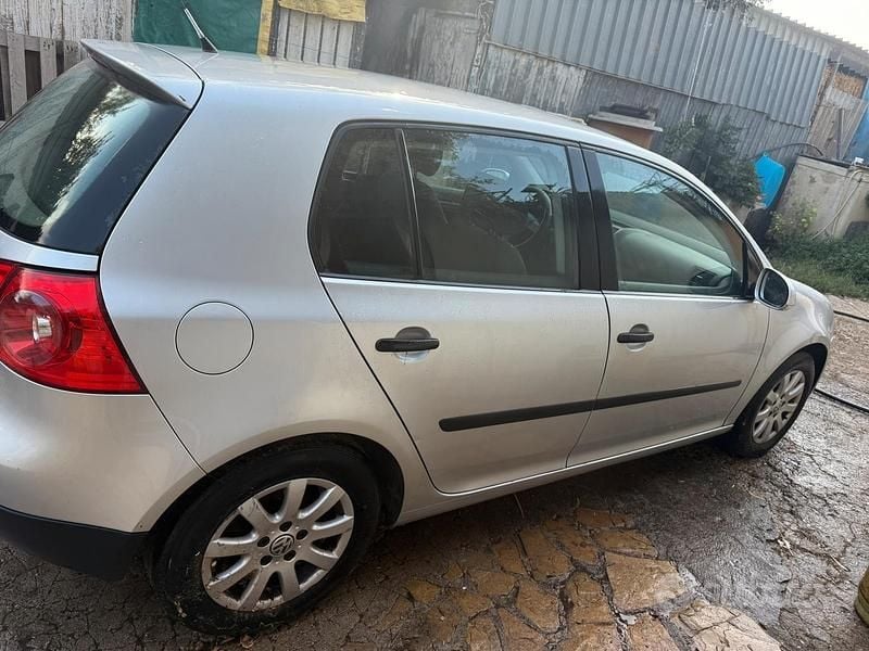 Usata VW Golf IV 105 CV (77 kW) 2006 Grigio Berlina