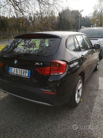 Usata BMW X1 143 CV (105 kW) 2011 Nero SUV