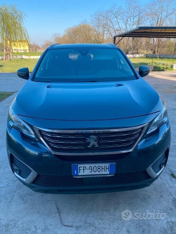 Usata Peugeot 5008 Business-Line 120 CV (88 kW) 2018 Blu Monovolume