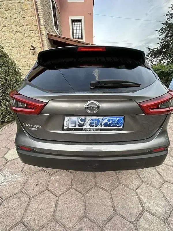Usata Nissan Qashqai N-Connecta 116 CV (85 kW) 2019 Grigio SUV