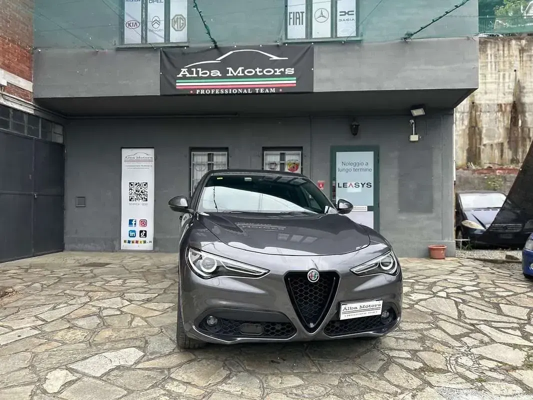 Usata Alfa Romeo Stelvio Veloce 209 CV (153 kW) 2021 SUV