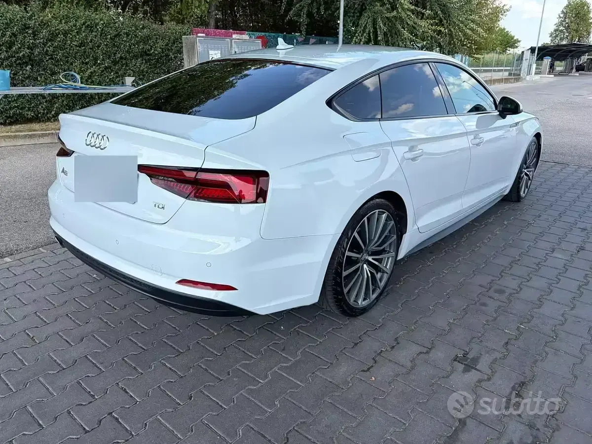 Usata Audi A5 190 CV (139 kW) 2017 Bianco Coupé