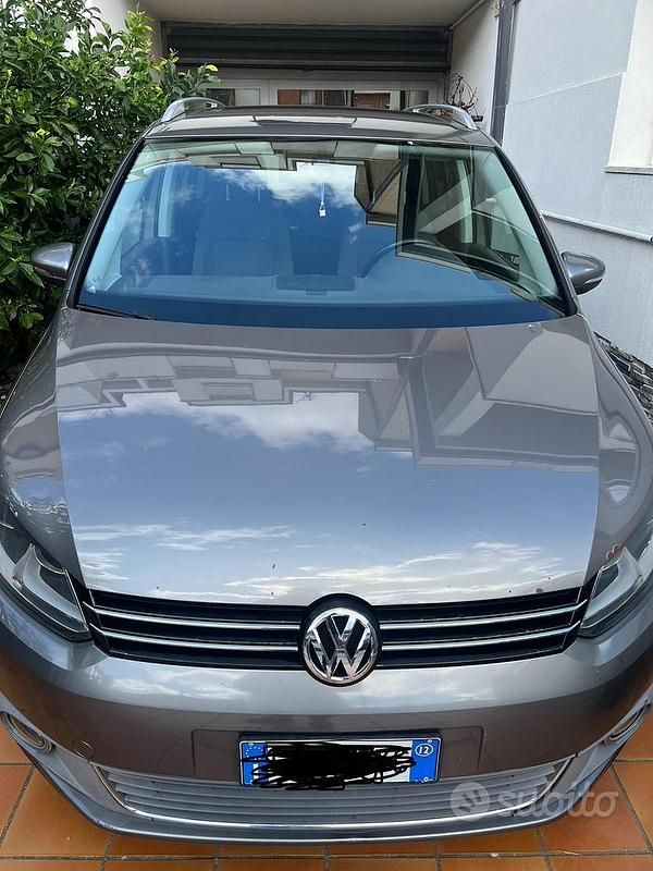 Usata VW Touran 150 CV (110 kW) 2012 Grigio Monovolume