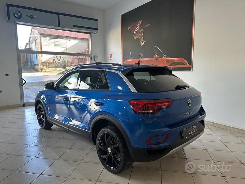 Usata VW T-Roc Life 150 CV (110 kW) 2022 Blu SUV