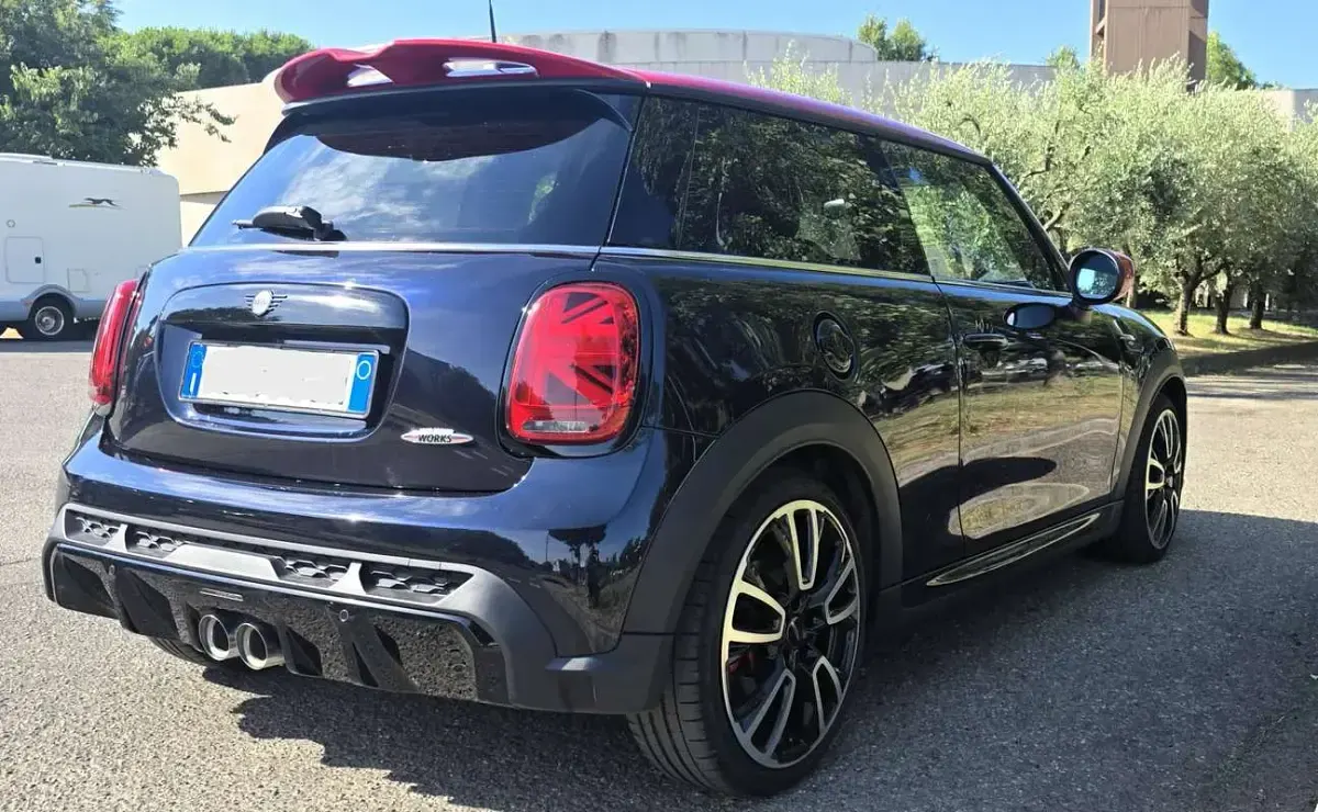 Usata Mini John Cooper Works 231 CV (169 kW) 2022 Blu/azzurro Utilitaria