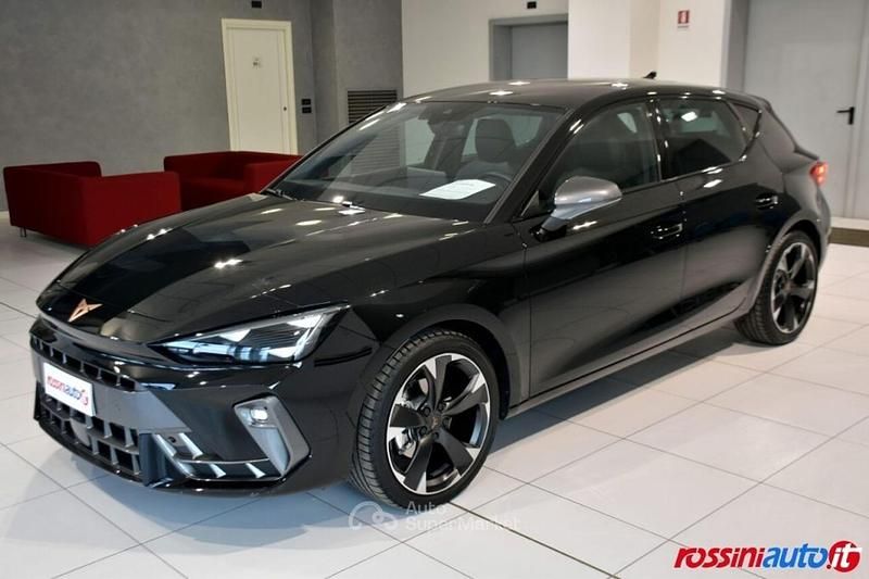 Nero Usata 2025 Cupra Leon Tre volumi | 30.400 € (Buon prezzo) - Immagine 1/4