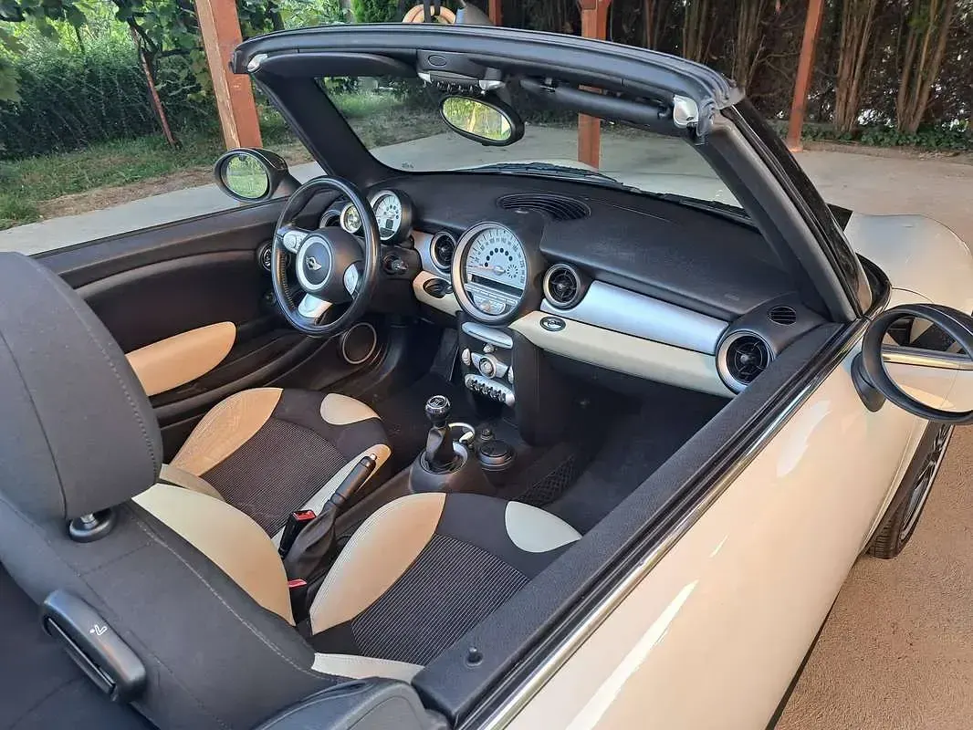 Usata Mini One Cabriolet 98 CV (72 kW) 2010 Bianco Cabrio