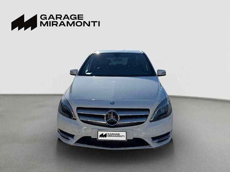 Usata Mercedes B200 Executive 136 CV (100 kW) 2014 Bianco Monovolume