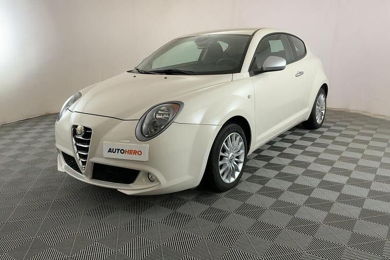 Bianco Usata 2016 Alfa Romeo MiTo Progression Due volumi | 9699 € (Buon prezzo) - Immagine 1/4