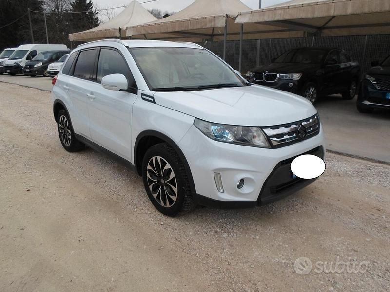 Usata Suzuki Vitara 120 CV (88 kW) 2015 Bianco SUV