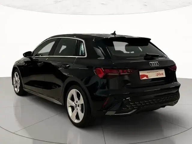 Usata Audi A3 S-Line 150 CV (110 kW) 2025 0e nero mito metallizzato Berlina