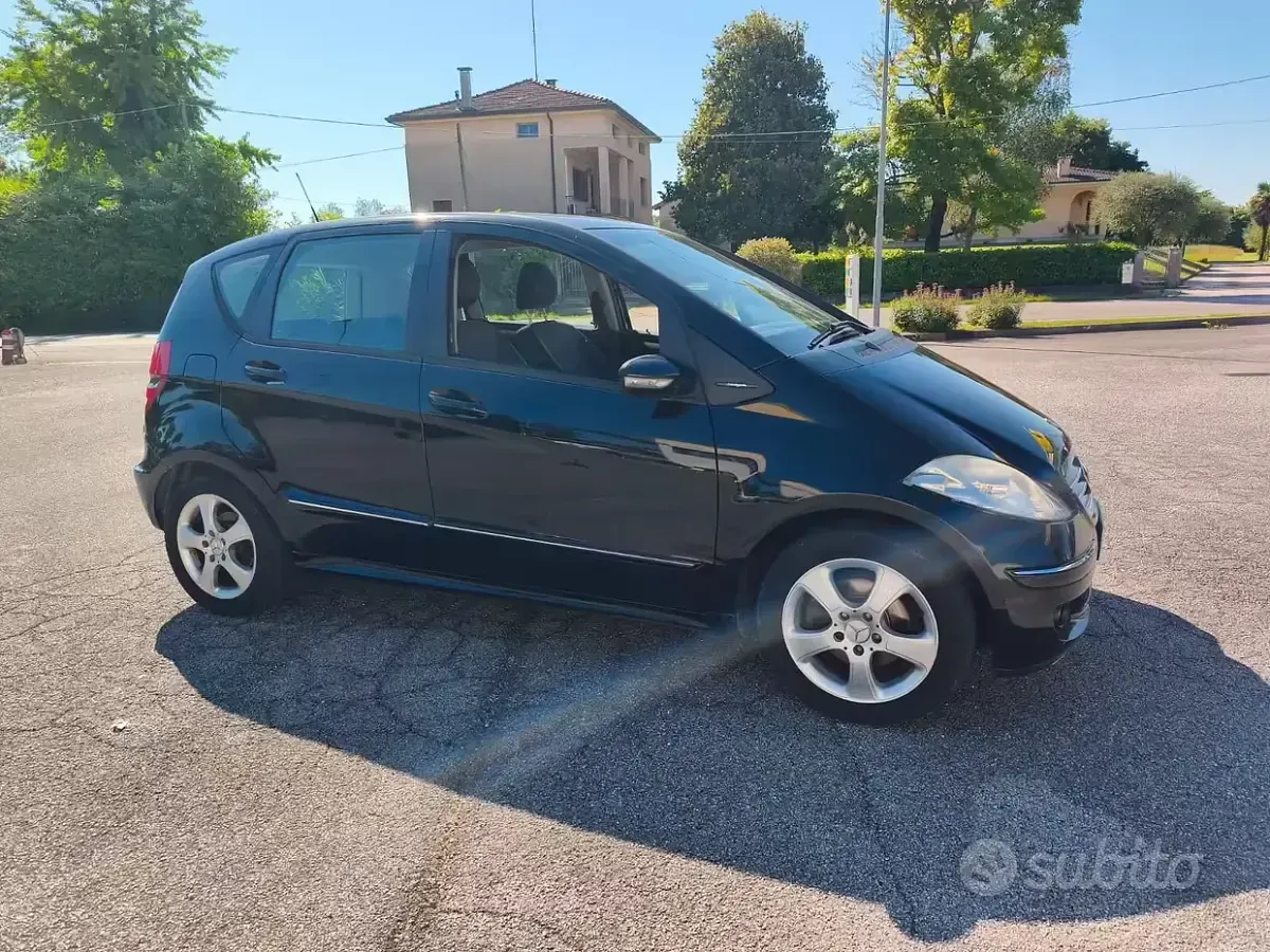 Usata Mercedes A150 95 CV (69 kW) 2007 Nero Berlina