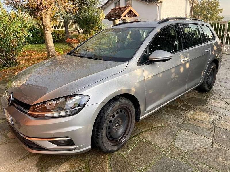 Usata VW Golf VII Business 116 CV (85 kW) 2019 Argento Station wagon