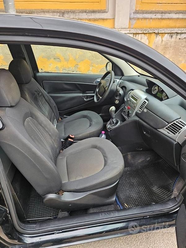 Usata Lancia Ypsilon 2012 Nero Utilitaria