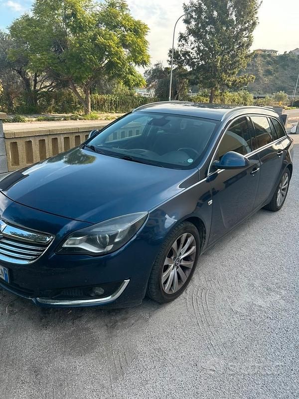 Usata Opel Insignia 174 CV (127 kW) 2014 Blu Station wagon