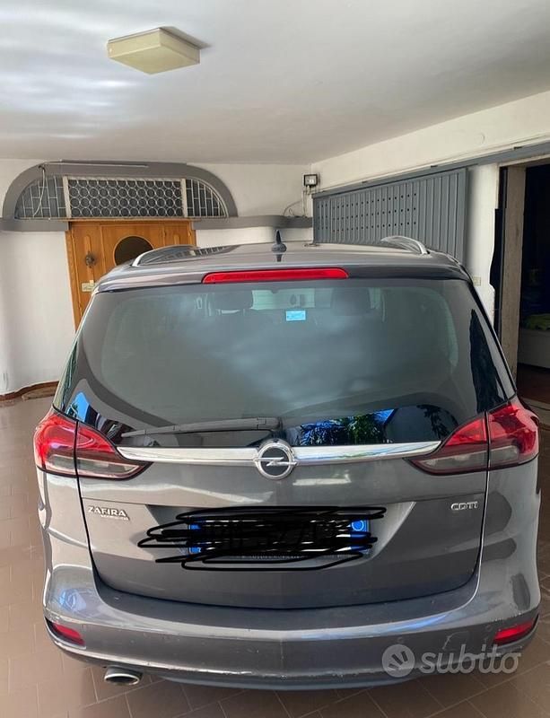 Grigio Usata 2012 Opel Zafira Tourer Cosmo Monovolume | 2800 € (Super prezzo) - Immagine 1/4